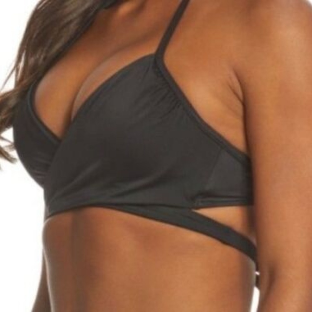 Coco Rave Criss Cross Bra Bathing Suit Top BLACK Halter 32 C Medium Sexy Swim